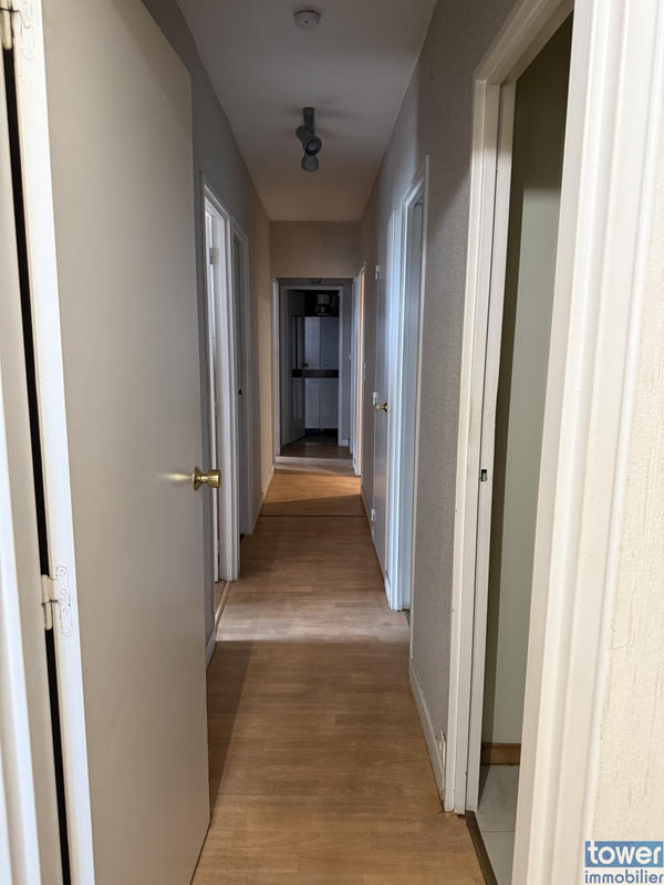 Appartement - 98 m² - 5 pièces