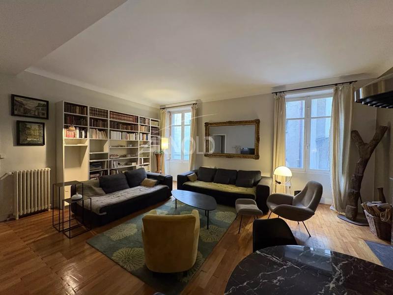 Appartement - 118 m² - 5 pièces