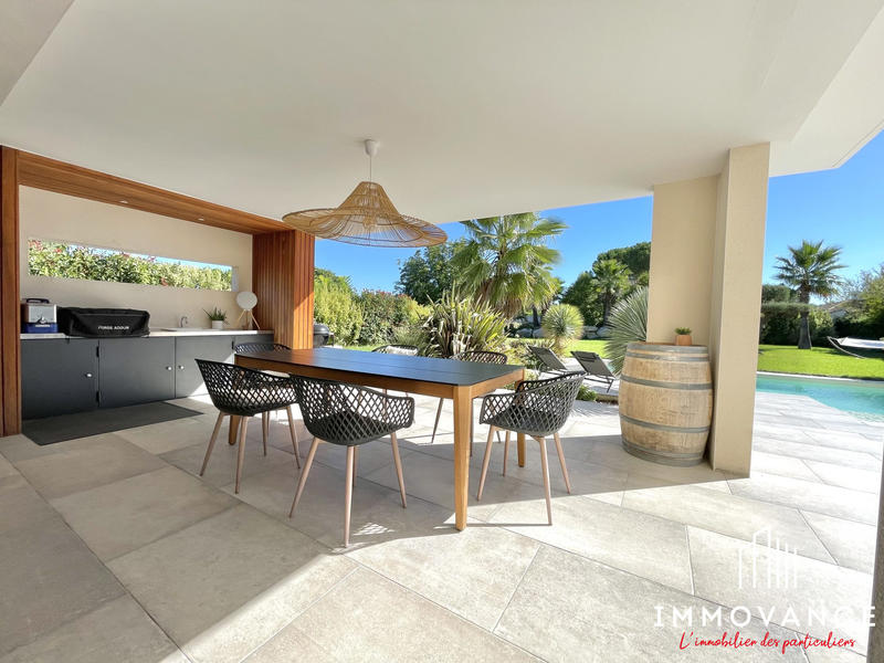 Villa - 190 m² - 6 pièces