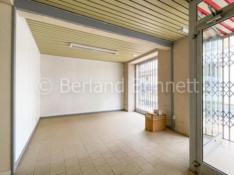 Maison - 300 m² - 7 pièces