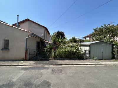 Maison traditionnelle - 75 m² - 4 pièces