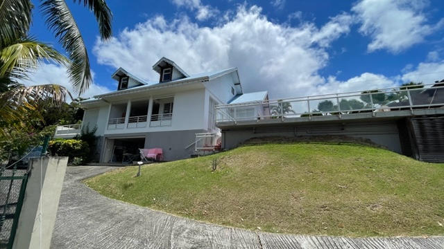 Villa - 255 m² - 5 pièces