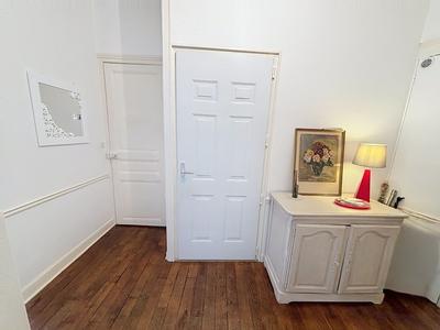 Appartement ancien - 73 m² - 3 pièces