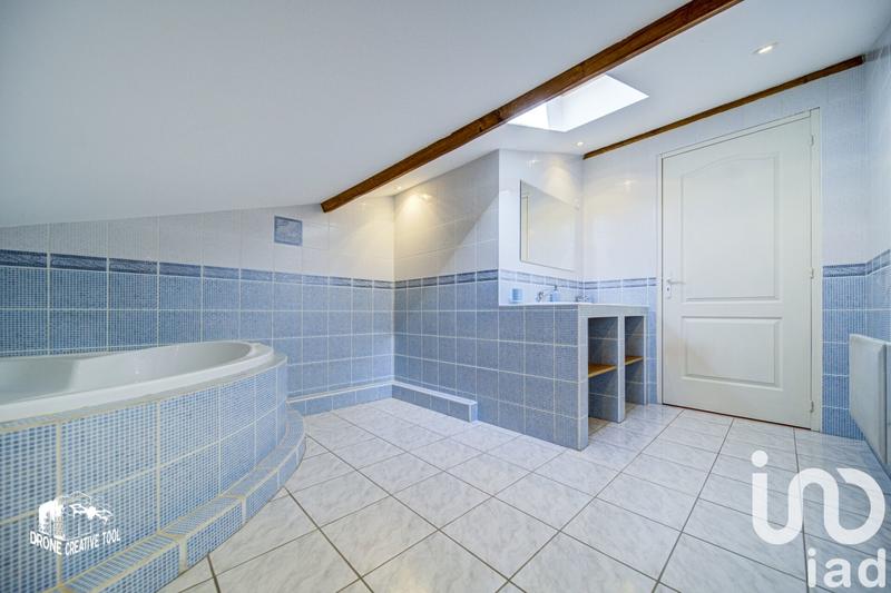 Maison de village - 180 m² - 7 pièces