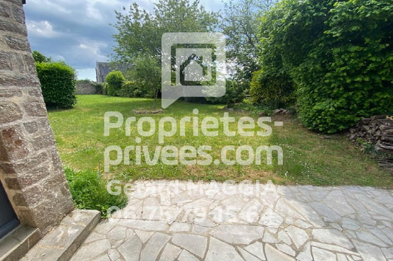 Maison - 220 m² - 11 pièces