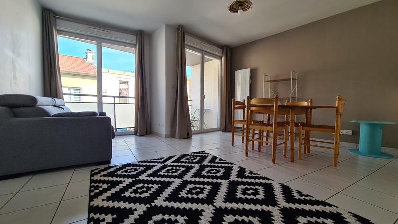 Appartement - 49 m² - 2 pièces