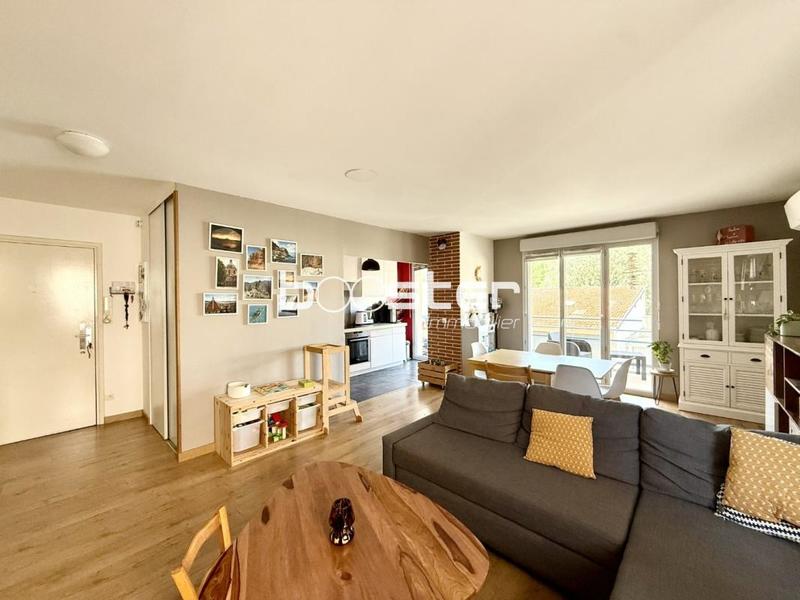 Appartement ancien - 67 m² - 3 pièces