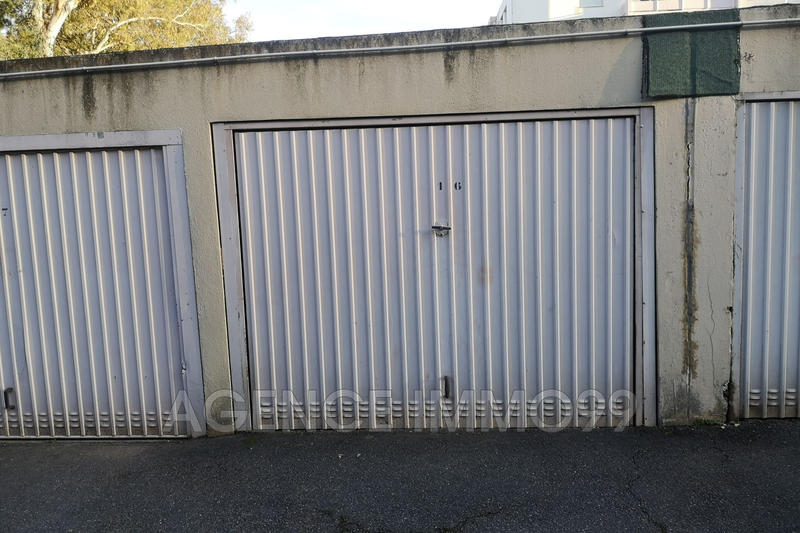 Parking / Garage - 13 m²