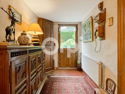 Maison - 203 m² - 7 pièces