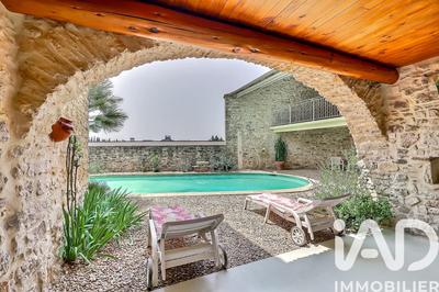 Maison - 282 m² - 9 pièces