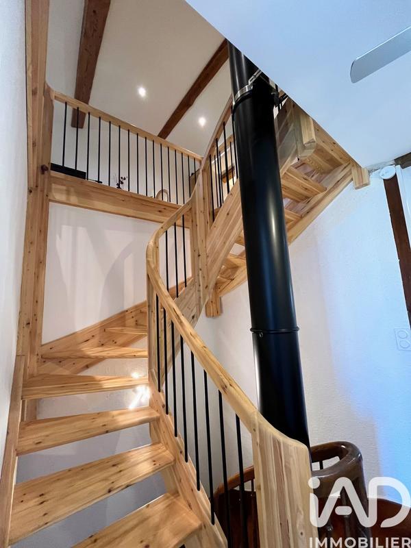 Maison - 475 m² - 13 pièces