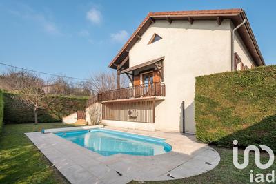 Maison - 143 m² - 6 pièces