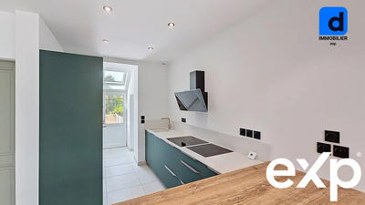 Maison - 90 m² - 5 pièces