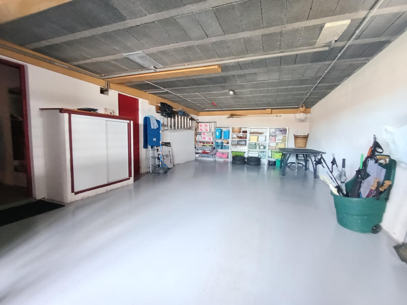 Maison - 177 m² - 6 pièces