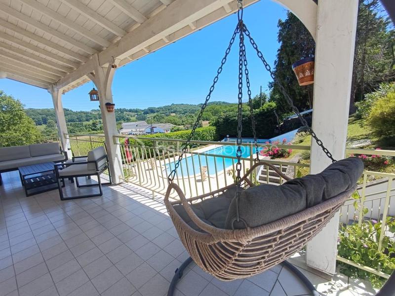 Maison - 130 m² - 5 pièces