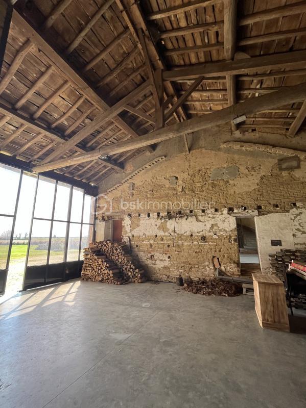 Demeure - 470 m² - 7 pièces