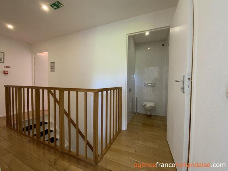 Maison - 340 m² - 18 pièces