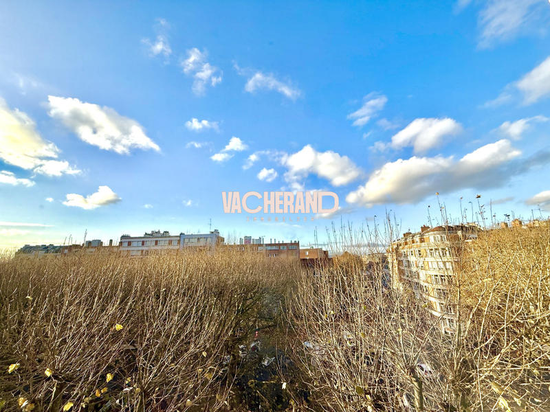 Appartement - 166 m² - 6 pièces