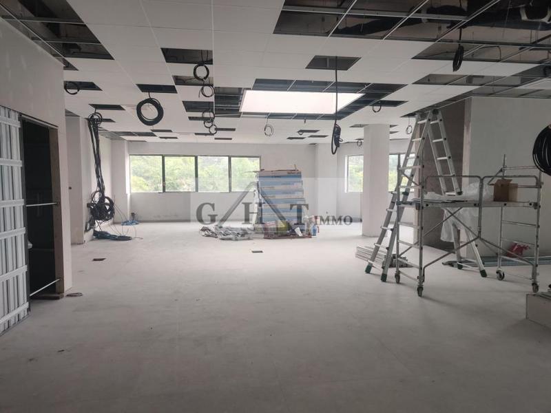 Local commercial - 333 m²