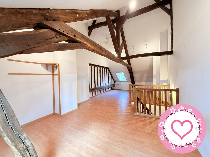 Local commercial - 133 m² - 7 pièces