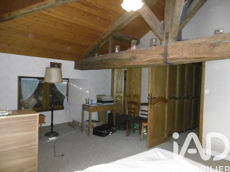 Maison - 199 m² - 7 pièces