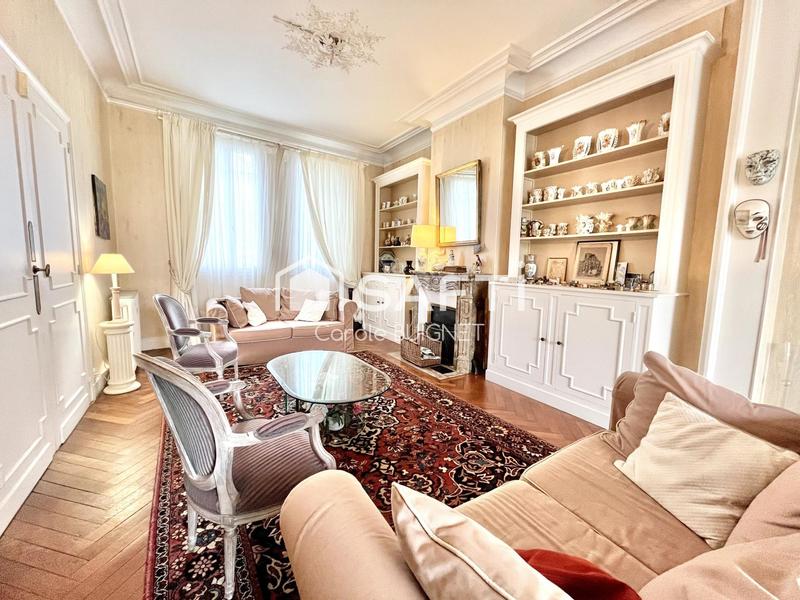 Maison - 195 m² - 7 pièces