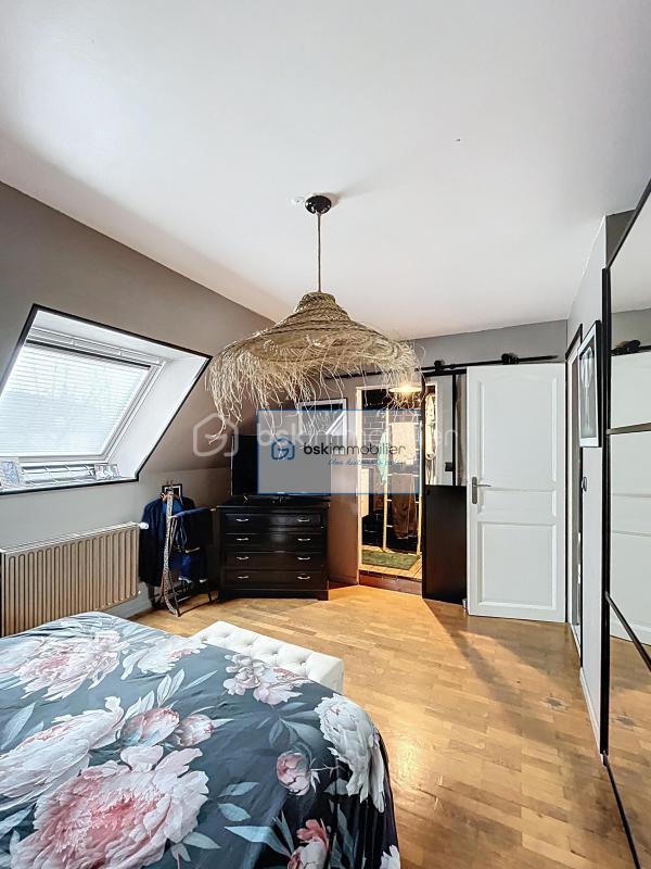 Maison traditionnelle - 345 m² - 6 pièces