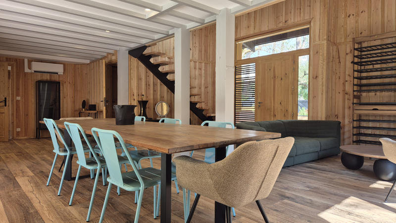 Maison - 190 m² - 8 pièces