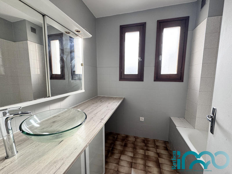 Appartement - 70 m² - 3 pièces