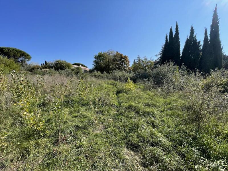 Terrain constructible - 603 m²
