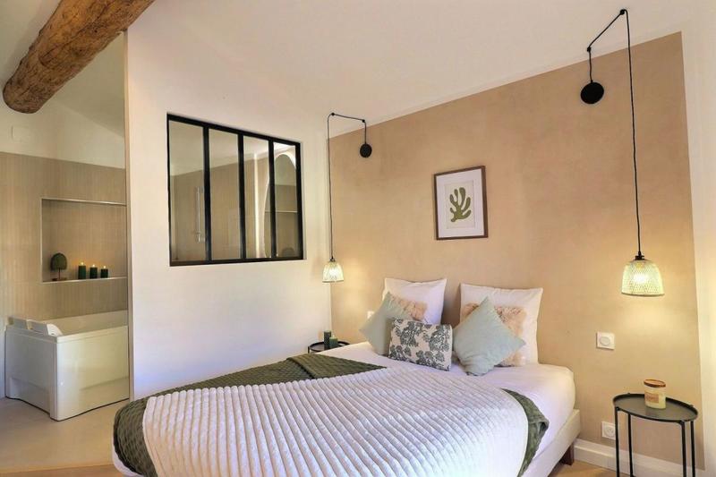 Bureau - 120 m² - 4 pièces