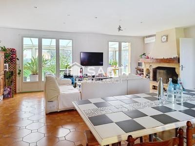 Maison - 111 m² - 5 pièces