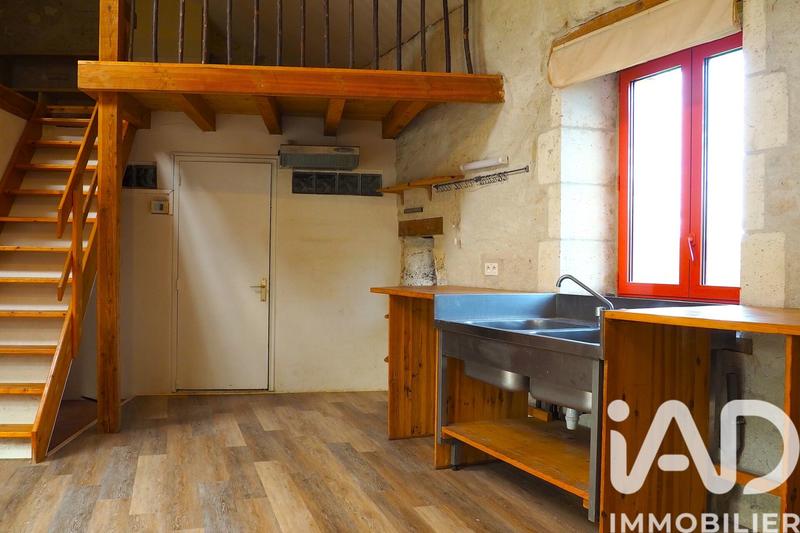 Maison - 1 220 m² - 28 pièces