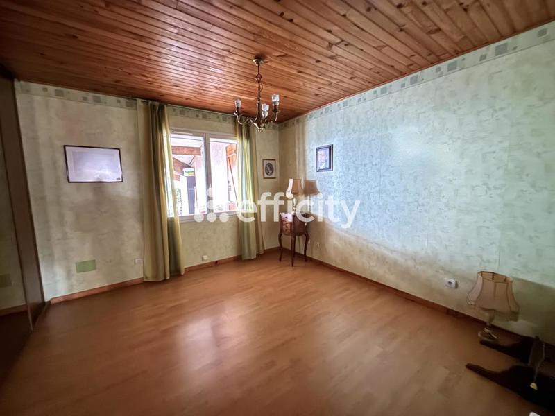 Maison - 184 m² - 5 pièces