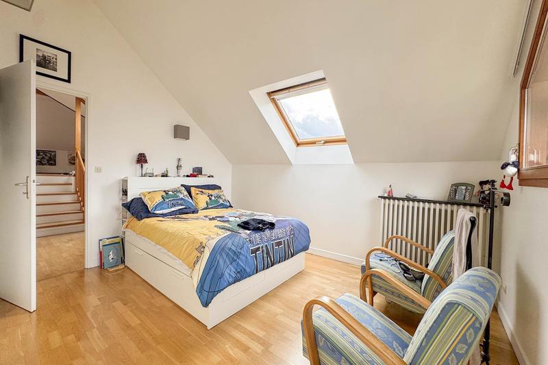 Maison - 226 m² - 8 pièces