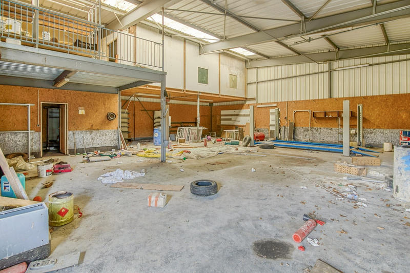 Local commercial - 517 m² - 10 pièces