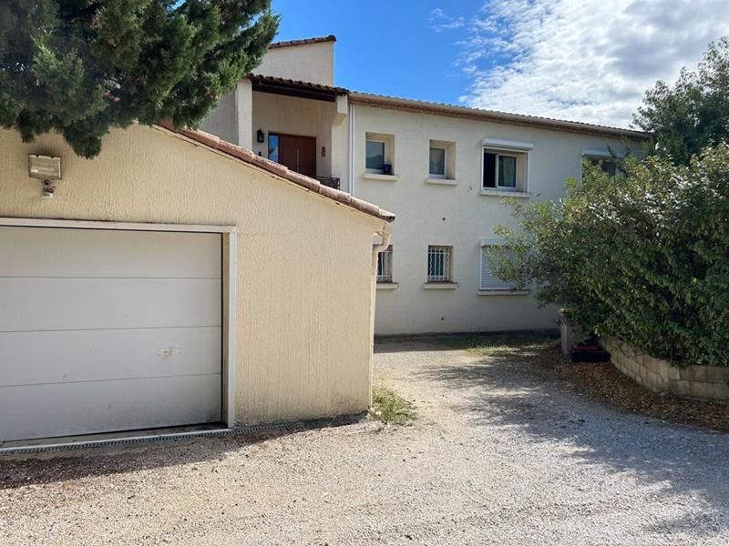 Maison - 267 m² - 10 pièces