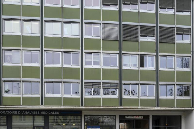 Local commercial - 265 m² - 12 pièces