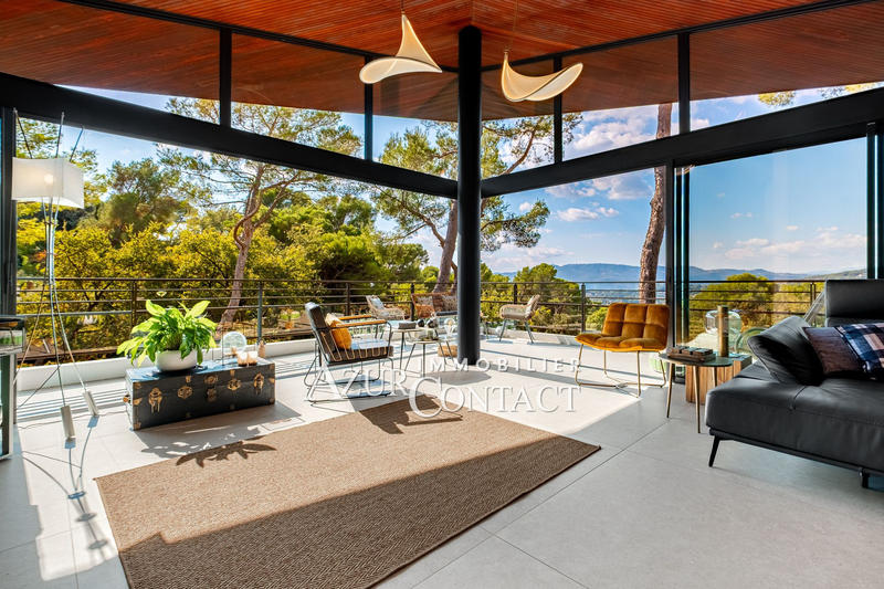 Villa - 245 m² - 6 pièces