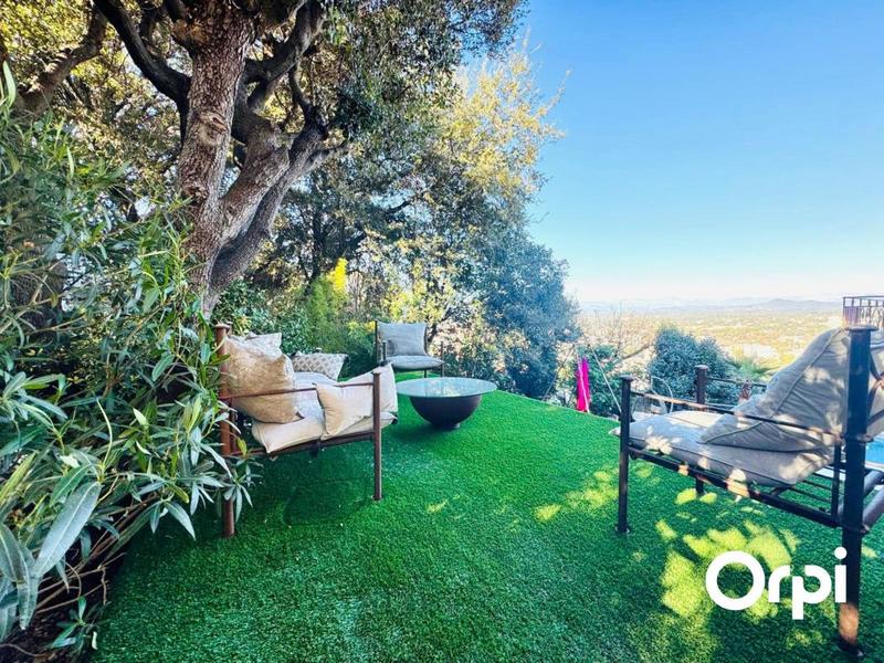 Maison - 173 m² - 5 pièces