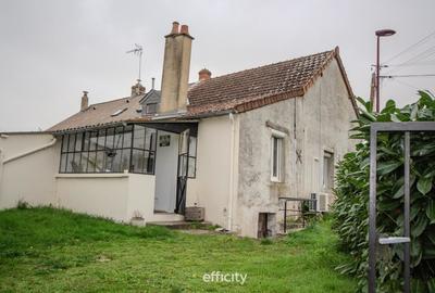 Maison - 93 m² - 5 pièces