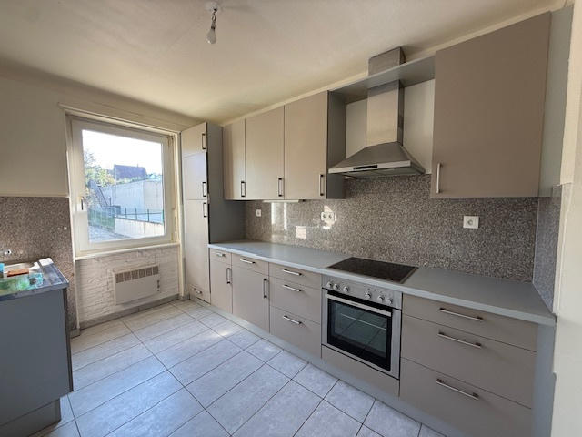 Immeuble - 155 m² - 9 pièces