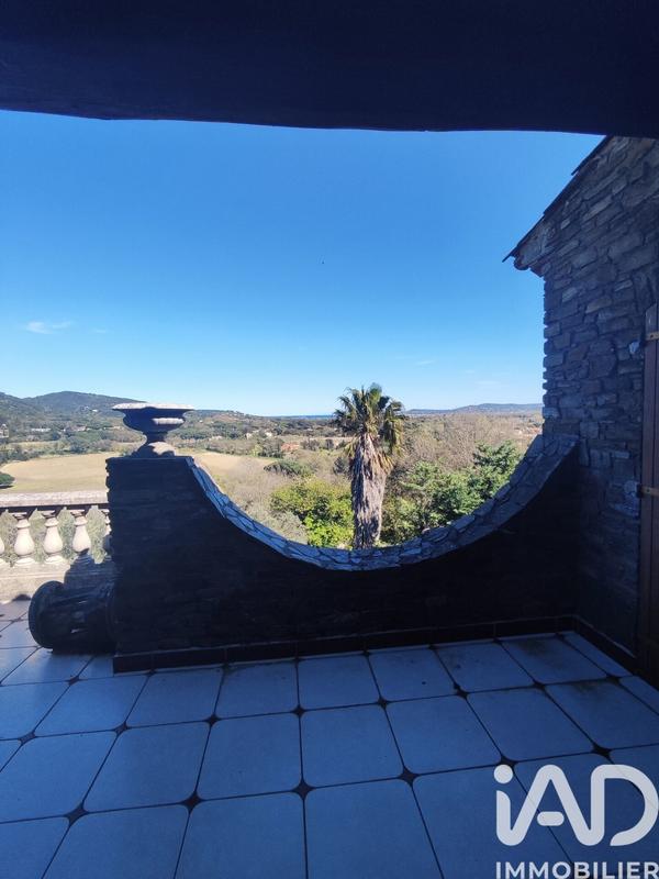 Maison - 497 m² - 15 pièces