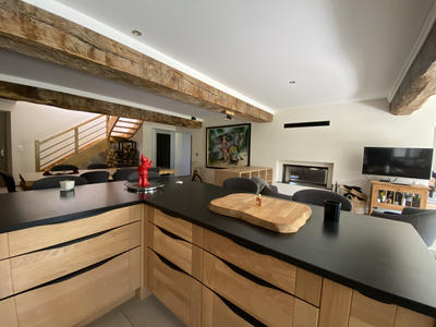 Maison - 245 m² - 5 pièces