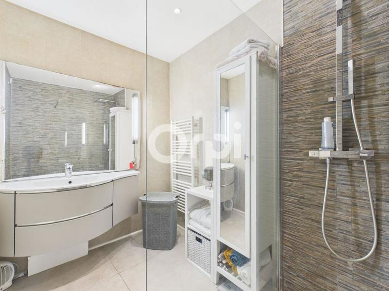 Villa - 141 m² - 5 pièces