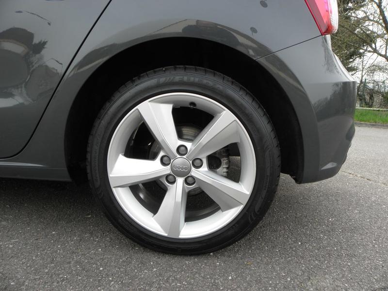 Audi A1 sportback 1.0 Tfsi 95 Ch Ultra Ambition - 5cv