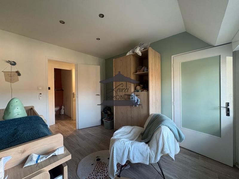 Maison - 170 m² - 6 pièces