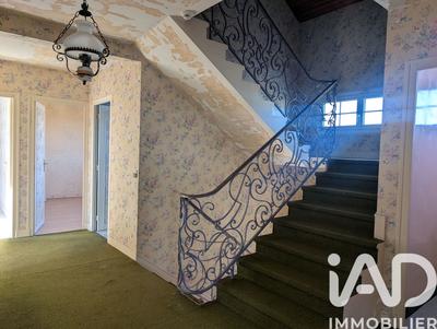 Maison - 184 m² - 8 pièces