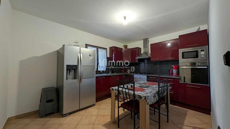 Maison - 190 m² - 4 pièces