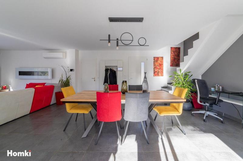 Maison - 137 m² - 6 pièces